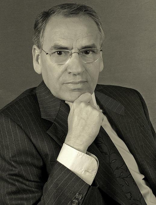 Alfonso Guerra.jpg